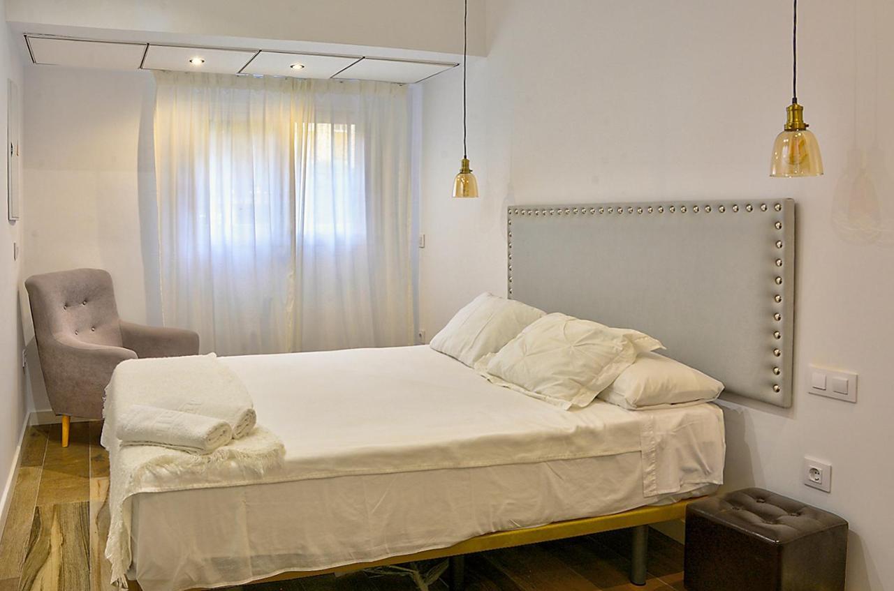 إشبيلية Apartsuite B&R Triana Arellano المظهر الخارجي الصورة